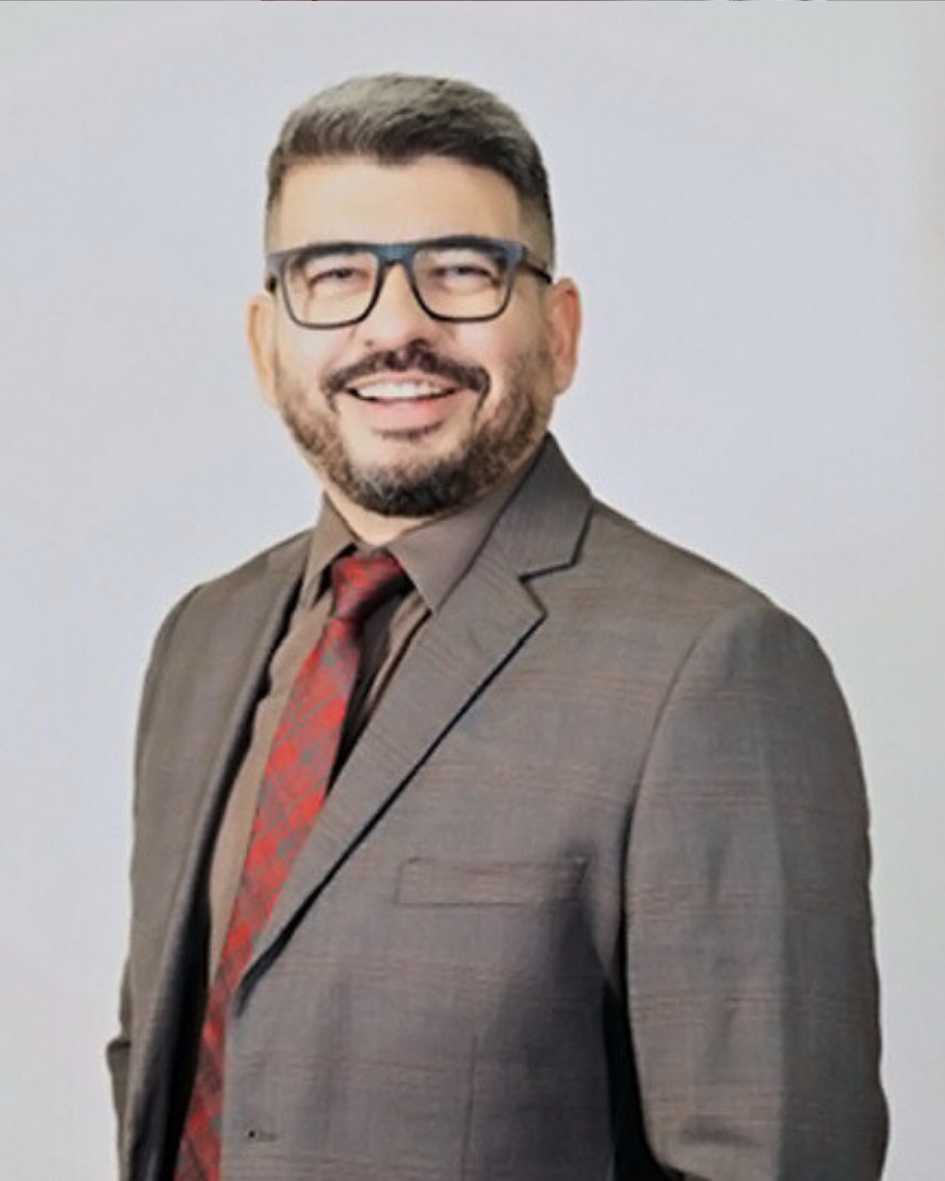 Dr. Carlos Varela